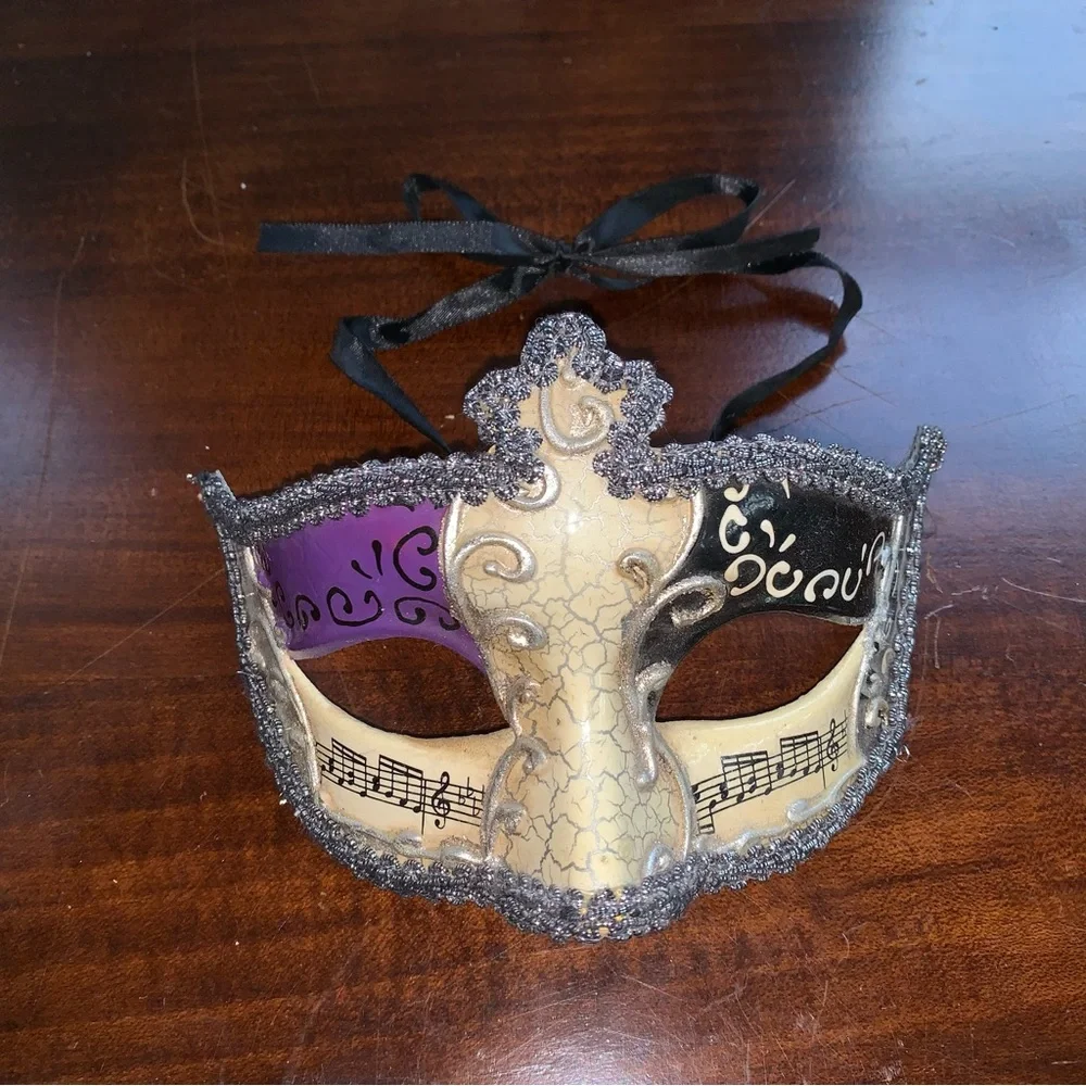 Masquerade Eye Mask Music Theme